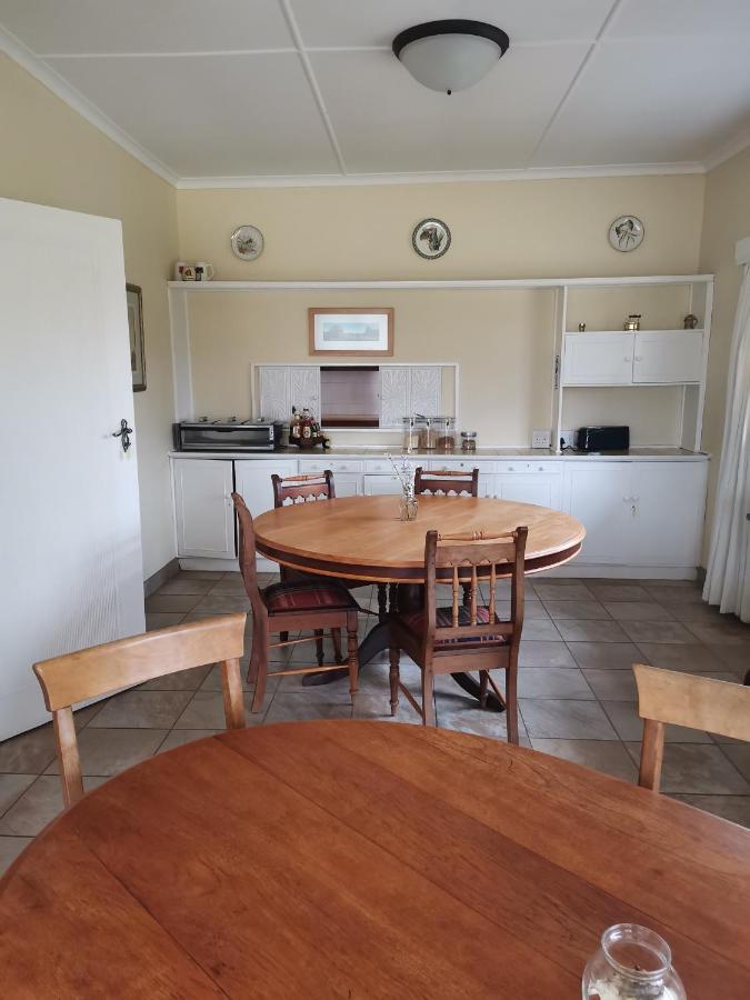 Sani Window B&B And Self Catering Underberg Exterior photo